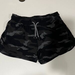 Athleta Girl Black Camo Women's Shorts Girls L 12